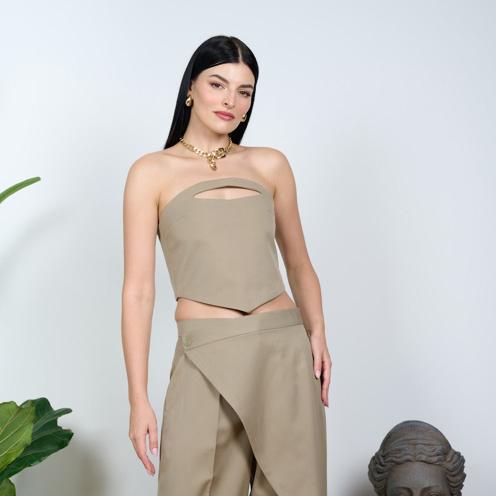 She's Confident - Set