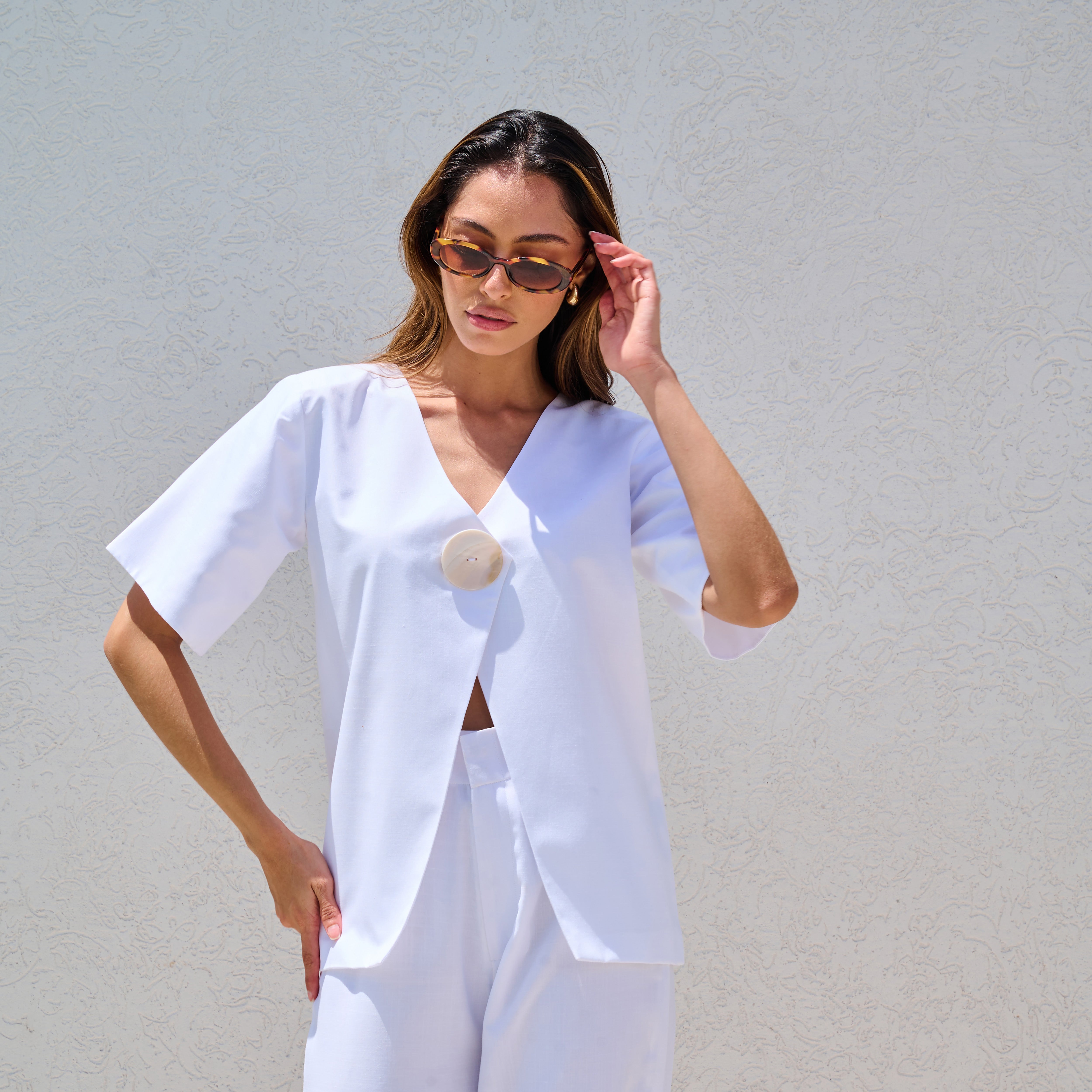 Rhodes Linen Top (big button)